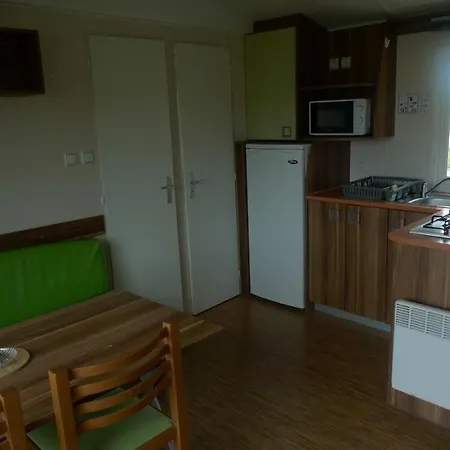 Camping De Pont Calleck Inguiniel Exterior foto