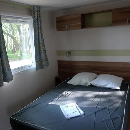 Camping De Pont Calleck Inguiniel Exterior foto