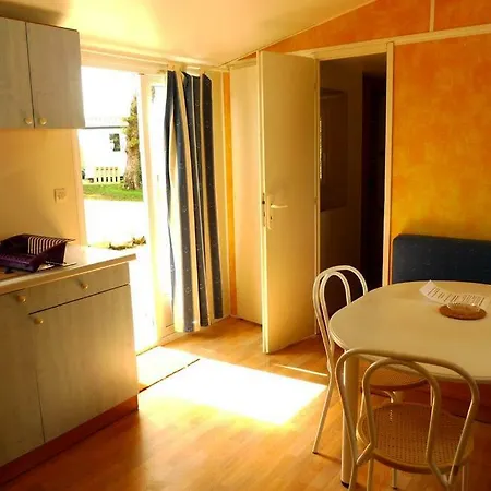 Camping De Pont Calleck Inguiniel Exterior foto
